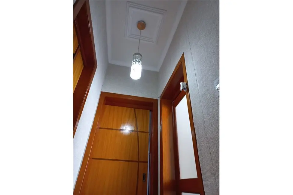 Apartamento com 2 quartos à venda, 92m2 em Santa Cecília, Porto Alegre - RS - imagem 4 Foto 4 de Apartamento com 2 quartos à venda, 92m2 em Santa Cecília, Porto Alegre - RS