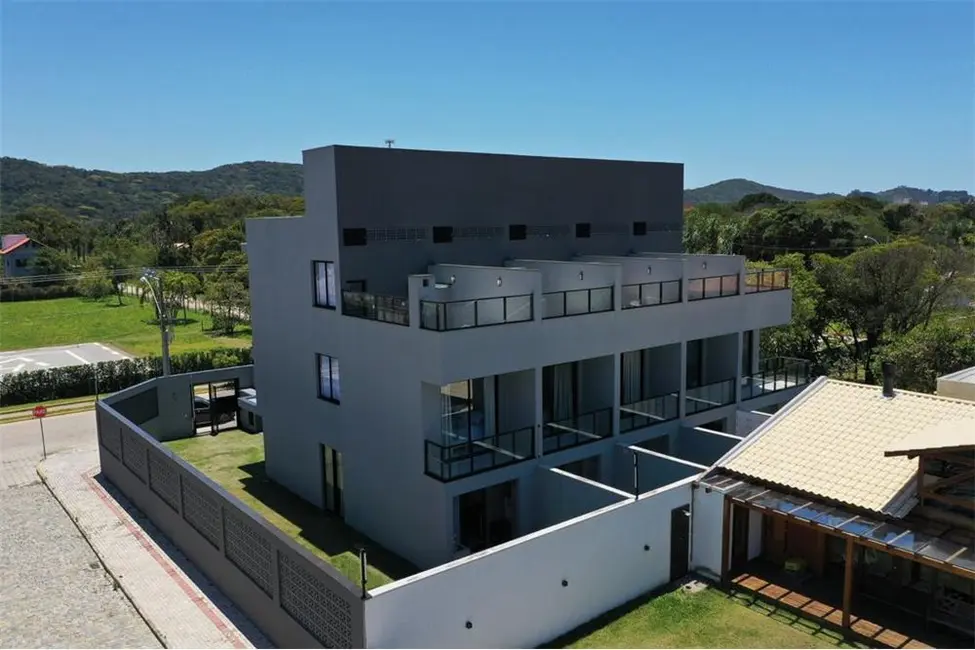 Casa à venda, 140m2 em Bombinhas - SC - imagem 24 Foto 24 de Casa à venda, 140m2 em Bombinhas - SC