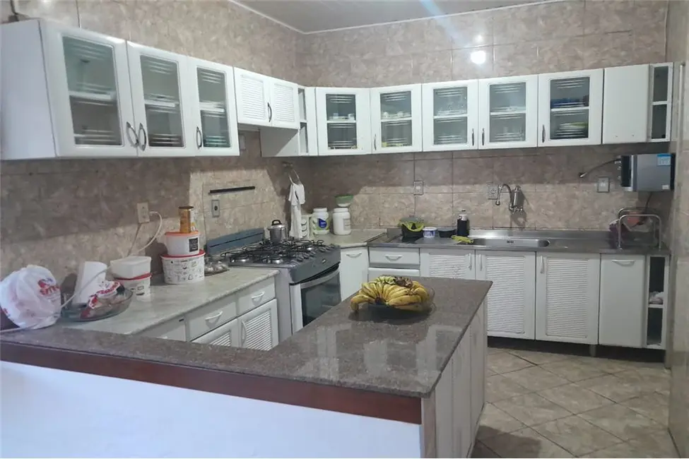 Casa com 6 quartos à venda, 208m2 em Tremembe - SP - imagem 5 Foto 5 de Casa com 6 quartos à venda, 208m2 em Tremembe - SP