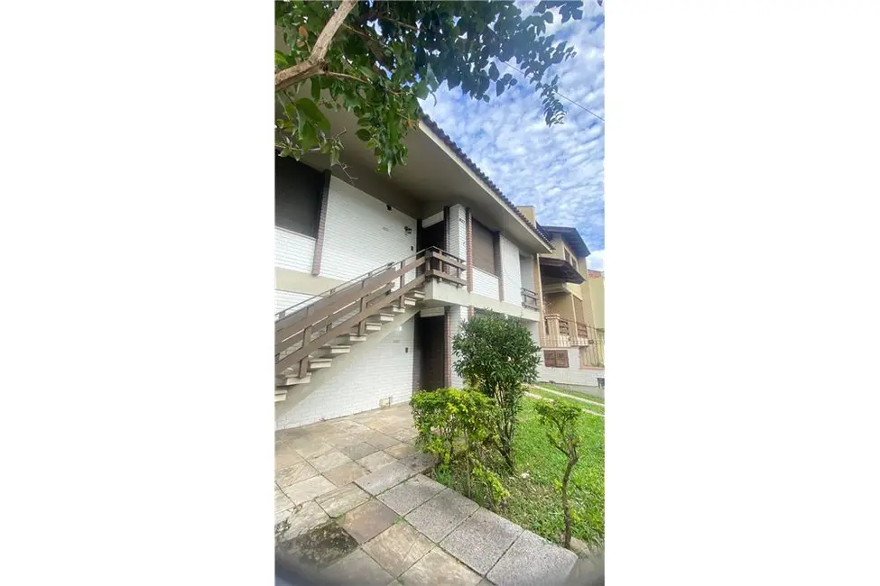 Casa com 5 quartos à venda, 650m2 em São João, Porto Alegre - RS - imagem 3 Foto 3 de Casa com 5 quartos à venda, 650m2 em São João, Porto Alegre - RS