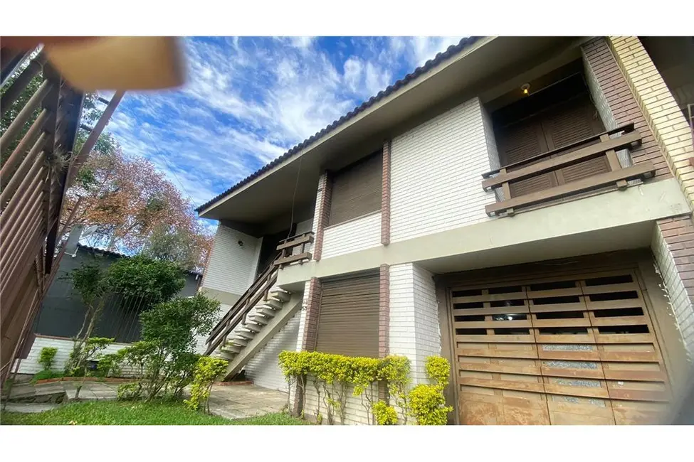 Foto 2 de Casa com 5 quartos à venda, 650m2 em São João, Porto Alegre - RS