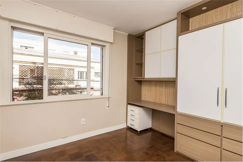 Apartamento com 3 quartos à venda, 92m2 em Menino Deus, Porto Alegre - RS - imagem 6 Foto 6 de Apartamento com 3 quartos à venda, 92m2 em Menino Deus, Porto Alegre - RS