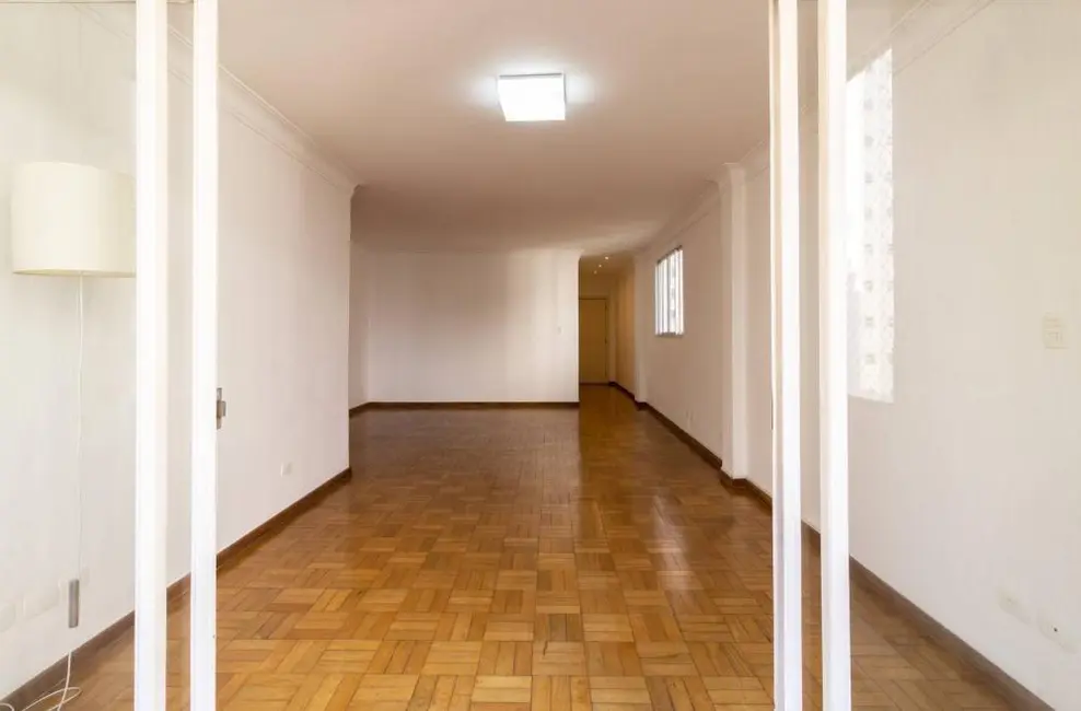 Apartamento com 3 quartos à venda, 129m2 em Higienópolis, São Paulo - SP - imagem 5 Foto 5 de Apartamento com 3 quartos à venda, 129m2 em Higienópolis, São Paulo - SP