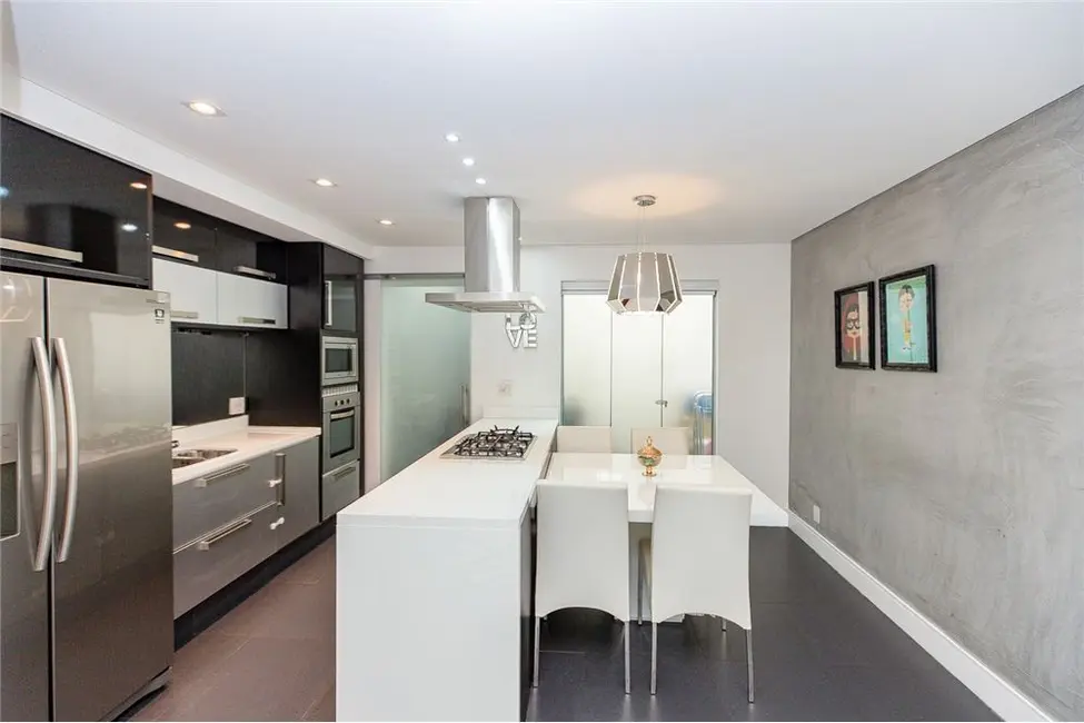 Foto 7 de Casa de Condomínio com 2 quartos à venda, 166m2 em Vila Sofia, São Paulo - SP