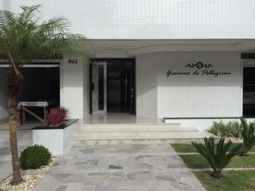 Apartamento com 2 quartos à venda, 75m2 em Capao Da Canoa - RS - imagem 2 Foto 2 de Apartamento com 2 quartos à venda, 75m2 em Capao Da Canoa - RS