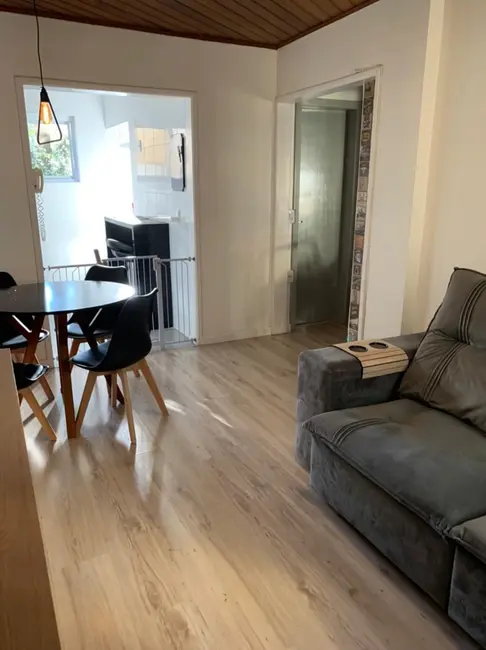 Foto 3 de Apartamento com 2 quartos à venda, 56m2 em Humaitá, Porto Alegre - RS