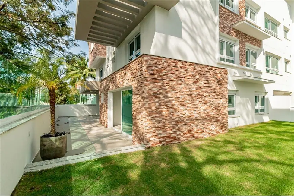 Apartamento com 3 quartos à venda, 227m2 em Menino Deus, Porto Alegre - RS - imagem 8 Foto 8 de Apartamento com 3 quartos à venda, 227m2 em Menino Deus, Porto Alegre - RS