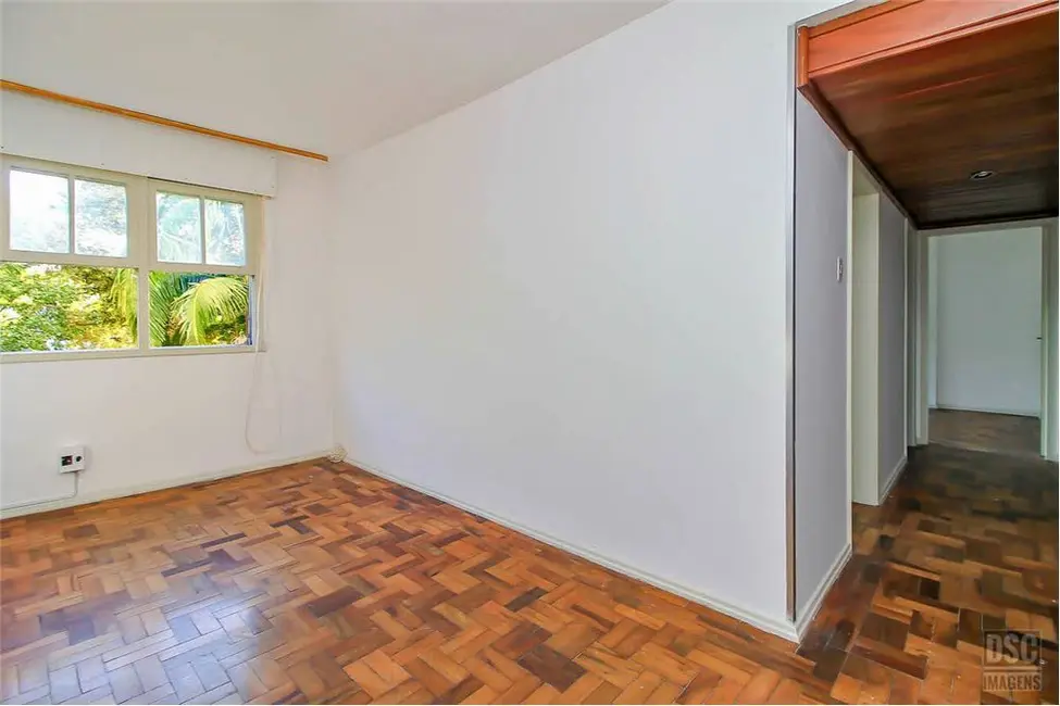 Foto 3 de Apartamento com 2 quartos à venda, 56m2 em Santo Antônio, Porto Alegre - RS