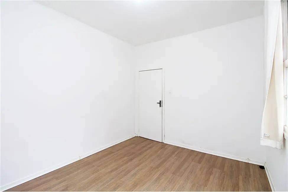 Apartamento com 1 quarto à venda, 33m2 em Centro Histórico, Porto Alegre - RS - imagem 4 Foto 4 de Apartamento com 1 quarto à venda, 33m2 em Centro Histórico, Porto Alegre - RS