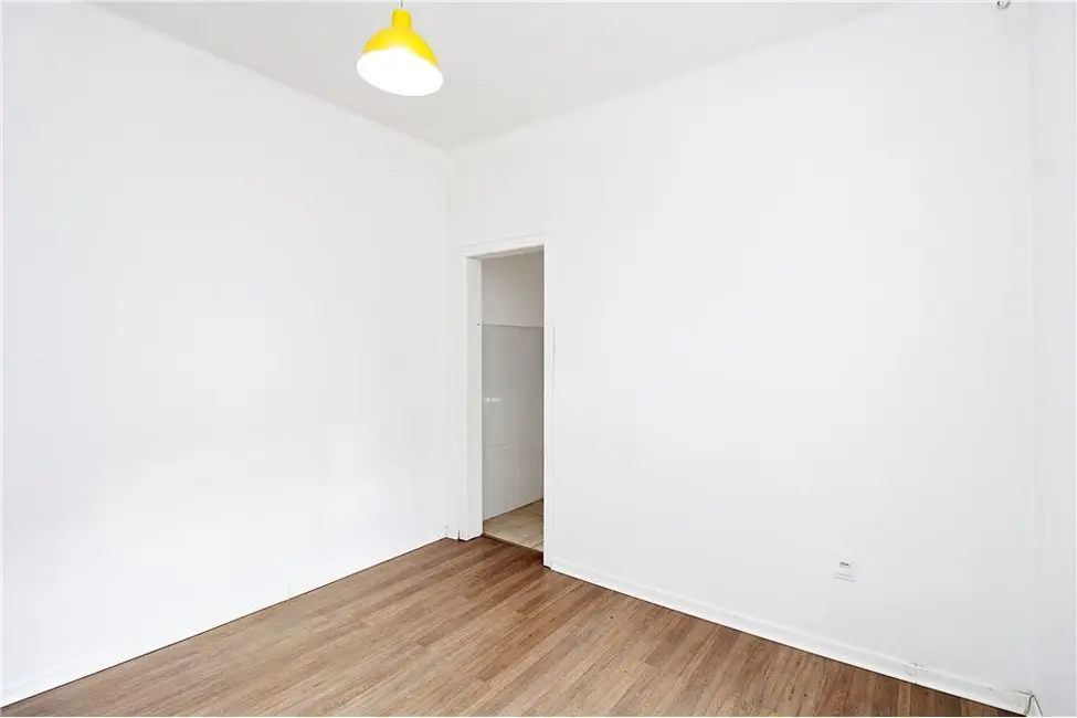 Apartamento com 1 quarto à venda, 33m2 em Centro Histórico, Porto Alegre - RS - imagem 8 Foto 8 de Apartamento com 1 quarto à venda, 33m2 em Centro Histórico, Porto Alegre - RS
