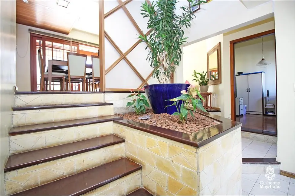 Casa com 5 quartos à venda, 275m2 em Glória, Porto Alegre - RS - imagem 4 Foto 4 de Casa com 5 quartos à venda, 275m2 em Glória, Porto Alegre - RS