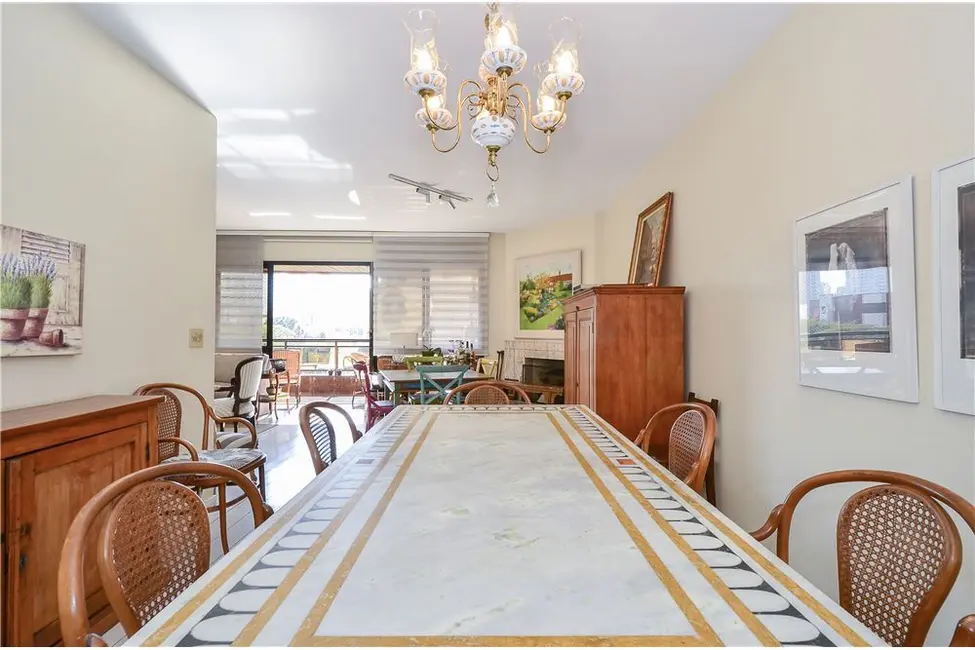 Foto 7 de Apartamento com 4 quartos à venda, 210m2 em Real Parque, São Paulo - SP