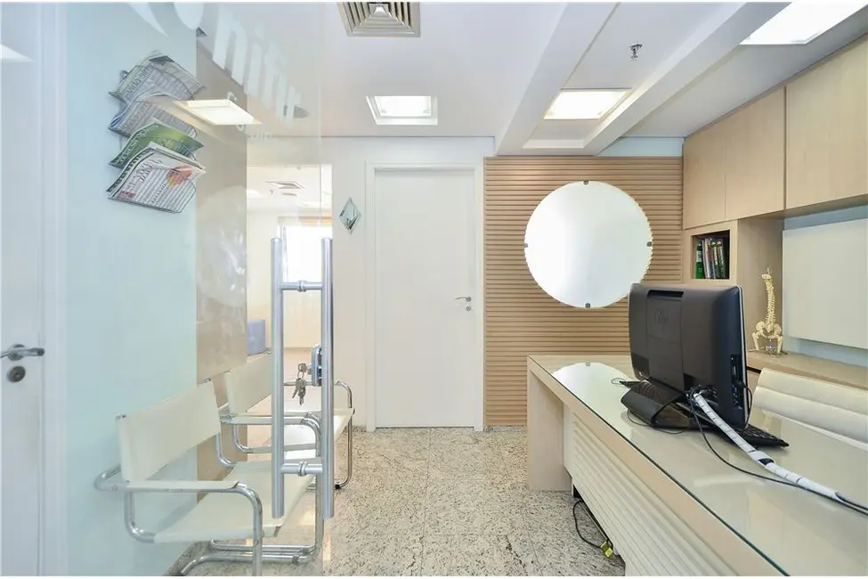 Sala Comercial à venda, 40m2 em Vila Olímpia, São Paulo - SP - imagem 3 Foto 3 de Sala Comercial à venda, 40m2 em Vila Olímpia, São Paulo - SP