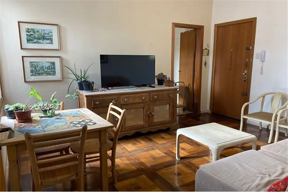 Foto 2 de Apartamento com 2 quartos à venda, 69m2 em Santa Cecília, Porto Alegre - RS