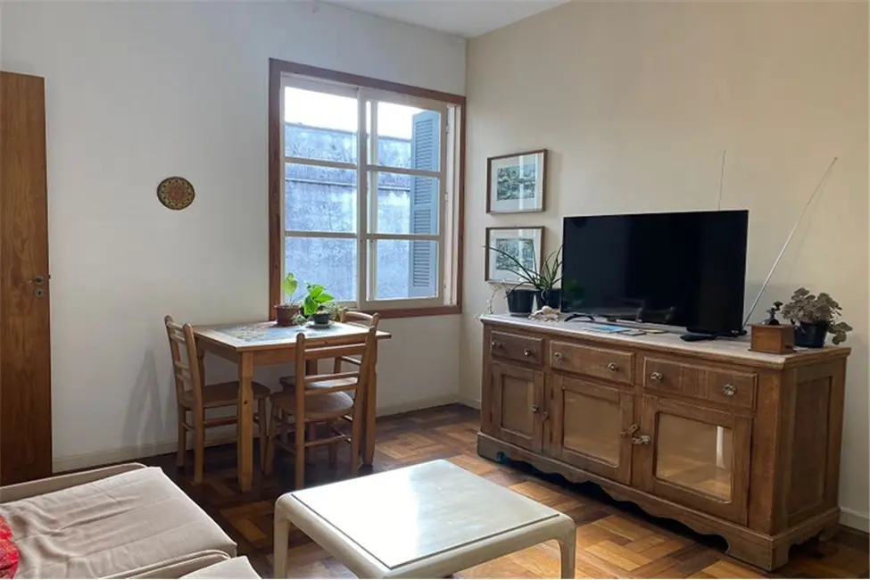 Foto 1 de Apartamento com 2 quartos à venda, 69m2 em Santa Cecília, Porto Alegre - RS