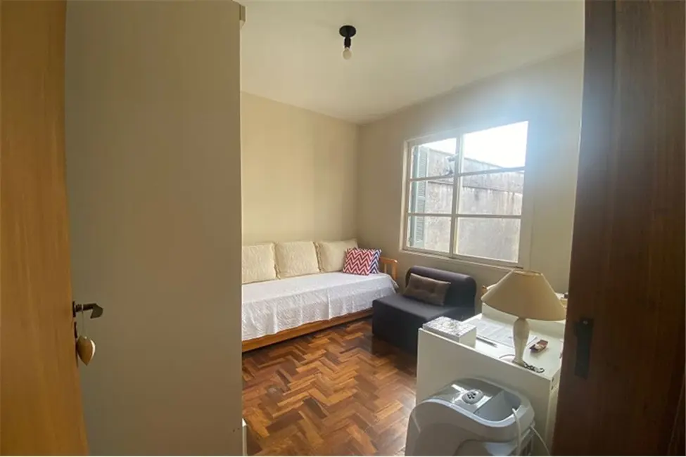 Apartamento com 2 quartos à venda, 69m2 em Santa Cecília, Porto Alegre - RS - imagem 9 Foto 9 de Apartamento com 2 quartos à venda, 69m2 em Santa Cecília, Porto Alegre - RS