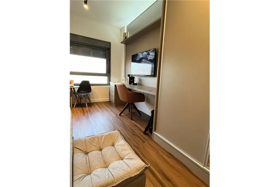 Apartamento com 1 quarto à venda, 36m2 em Teresópolis, Porto Alegre - RS - imagem 2 Foto 2 de Apartamento com 1 quarto à venda, 36m2 em Teresópolis, Porto Alegre - RS