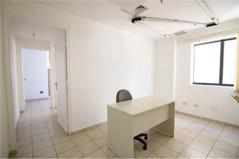 Sala Comercial à venda, 35m2 em Liberdade, São Paulo - SP - imagem 5 Foto 5 de Sala Comercial à venda, 35m2 em Liberdade, São Paulo - SP