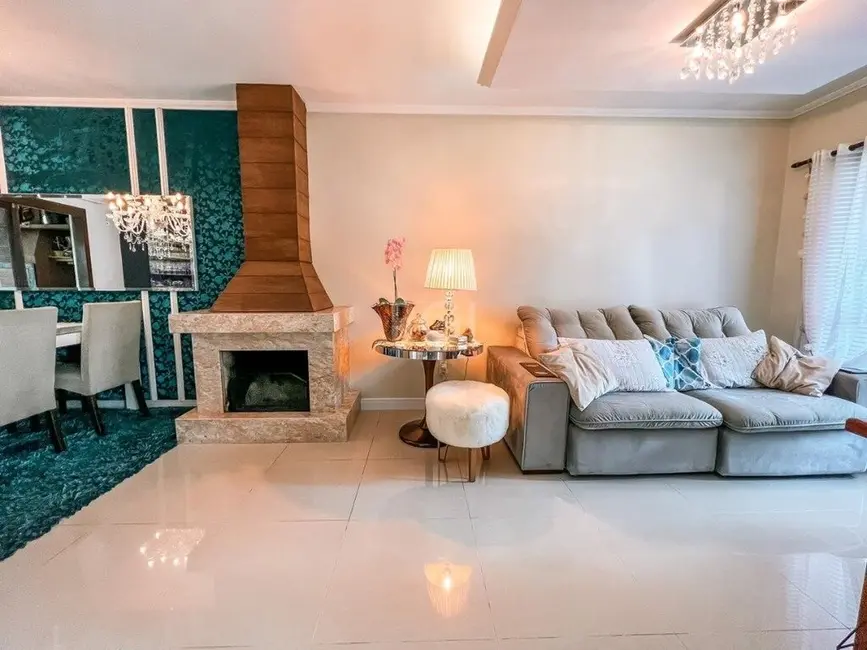 Casa com 3 quartos à venda, 150m2 em Hípica, Porto Alegre - RS - imagem 5 Foto 5 de Casa com 3 quartos à venda, 150m2 em Hípica, Porto Alegre - RS