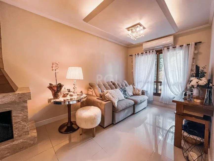 Casa com 3 quartos à venda, 150m2 em Hípica, Porto Alegre - RS - imagem 7 Foto 7 de Casa com 3 quartos à venda, 150m2 em Hípica, Porto Alegre - RS