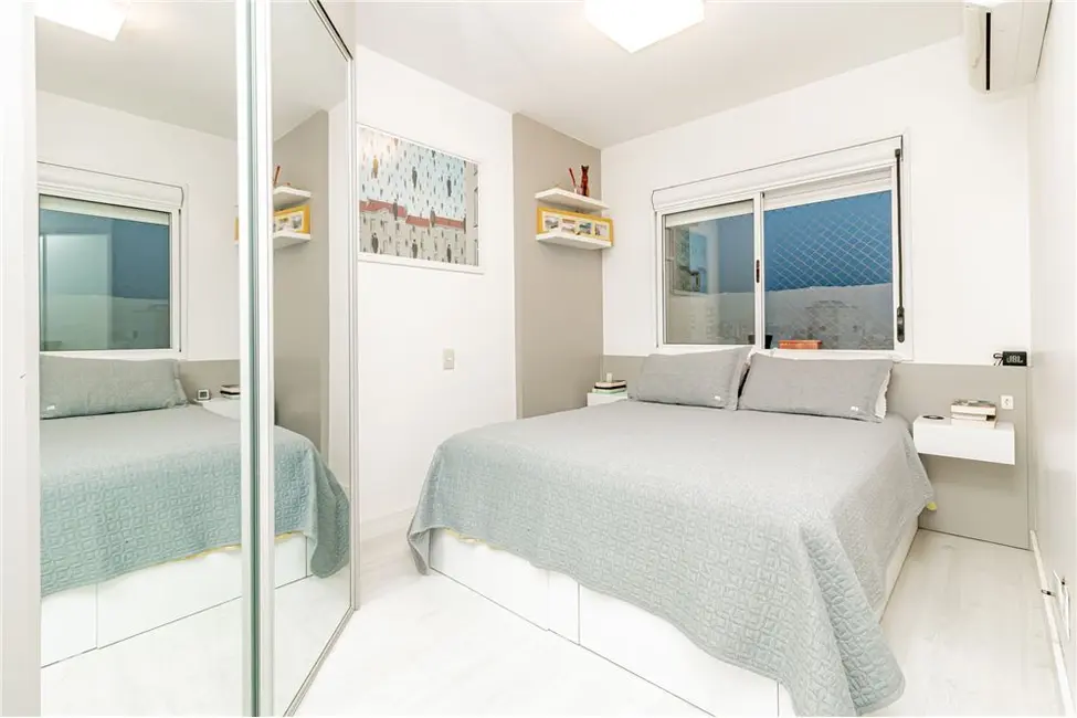 Foto 9 de Apartamento com 2 quartos à venda, 67m2 em Santo Antônio, Porto Alegre - RS