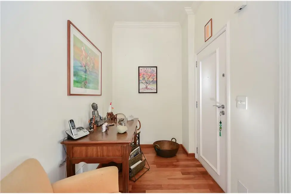 Apartamento com 3 quartos à venda, 191m2 em Higienópolis, São Paulo - SP - imagem 3 Foto 3 de Apartamento com 3 quartos à venda, 191m2 em Higienópolis, São Paulo - SP