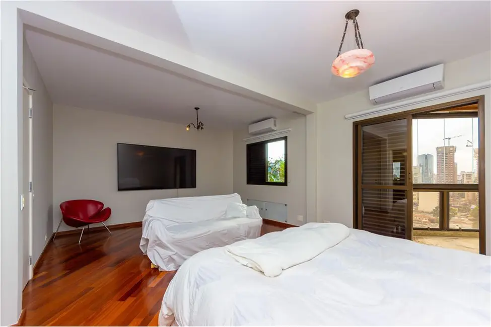 Apartamento com 3 quartos à venda, 151m2 em Vila Nova Conceição, São Paulo - SP - imagem 2 Foto 2 de Apartamento com 3 quartos à venda, 151m2 em Vila Nova Conceição, São Paulo - SP