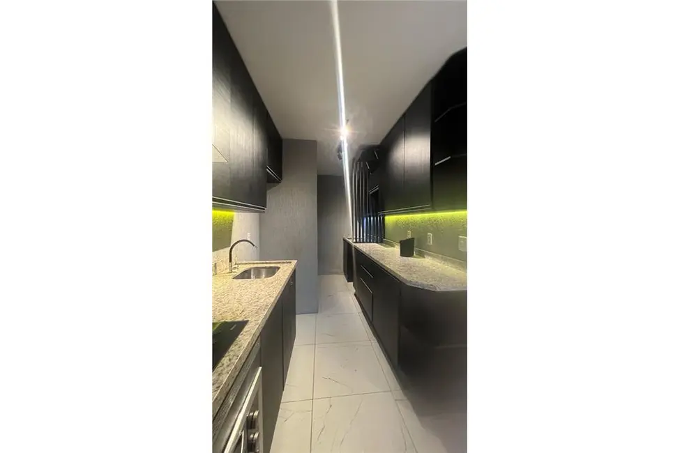 Foto 2 de Apartamento com 2 quartos à venda, 71m2 em Jardim Carvalho, Porto Alegre - RS