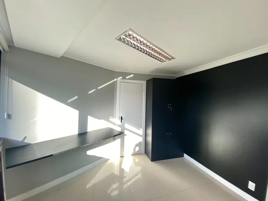 Foto 5 de Sala Comercial à venda, 46m2 em Moinhos de Vento, Porto Alegre - RS