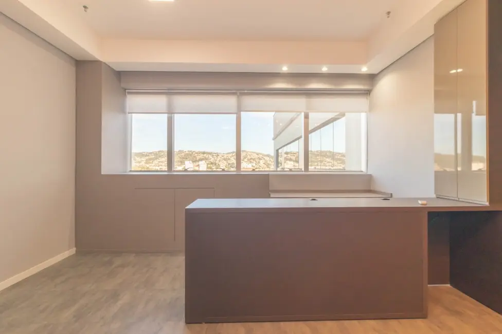 Foto 8 de Sala Comercial à venda, 36m2 em Porto Alegre - RS