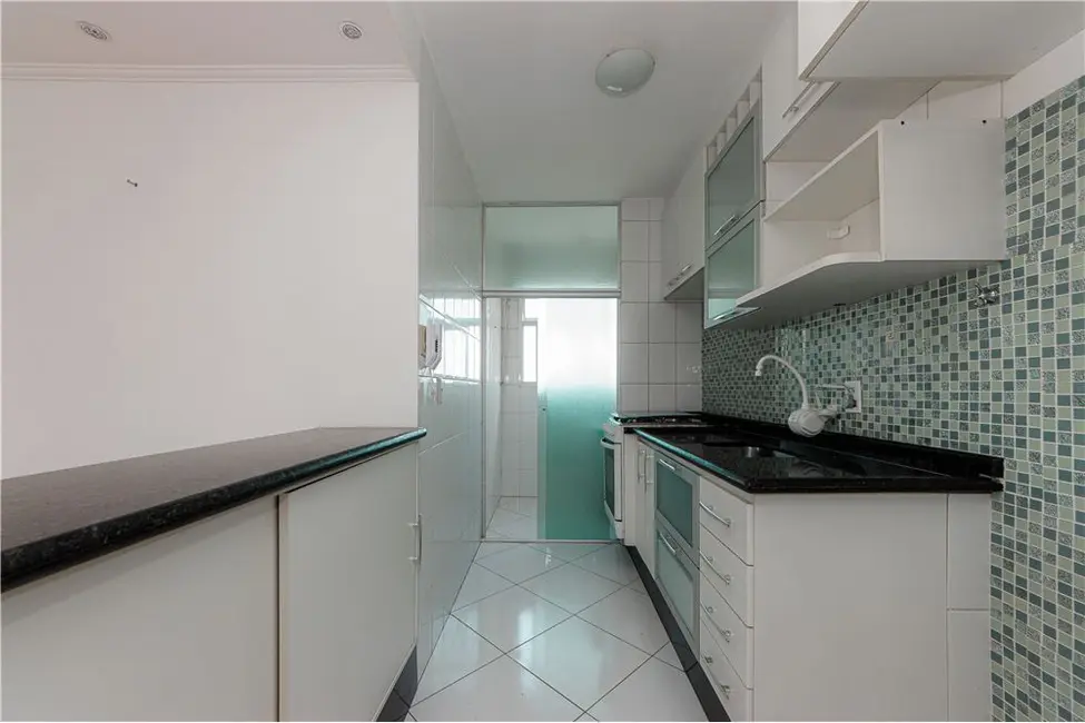Foto 2 de Apartamento com 2 quartos à venda, 50m2 em Vila Paranaguá, São Paulo - SP