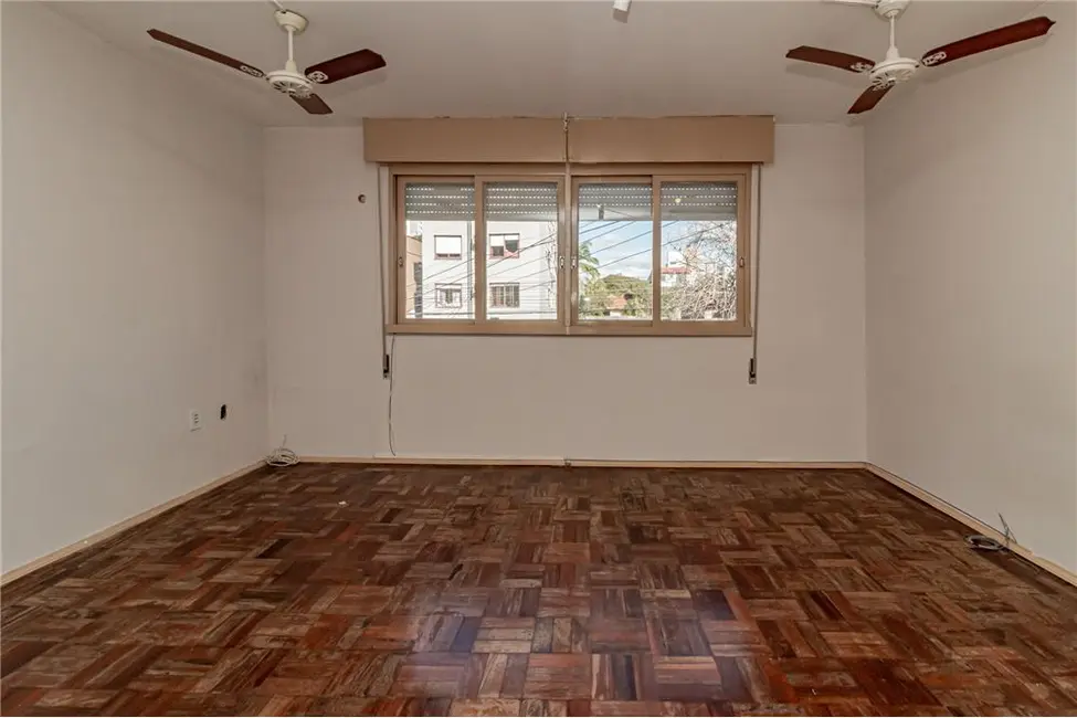 Apartamento com 1 quarto à venda, 35m2 em Passo da Areia, Porto Alegre - RS - imagem 8 Foto 8 de Apartamento com 1 quarto à venda, 35m2 em Passo da Areia, Porto Alegre - RS