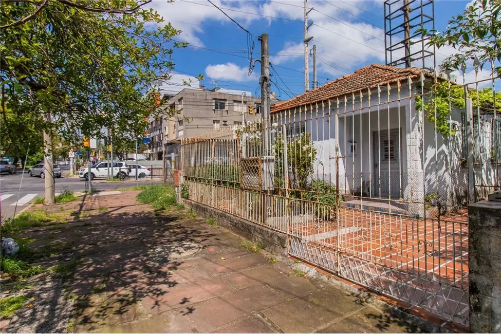 Terreno / Lote à venda, 356m2 em Passo da Areia, Porto Alegre - RS - imagem 5 Foto 5 de Terreno / Lote à venda, 356m2 em Passo da Areia, Porto Alegre - RS