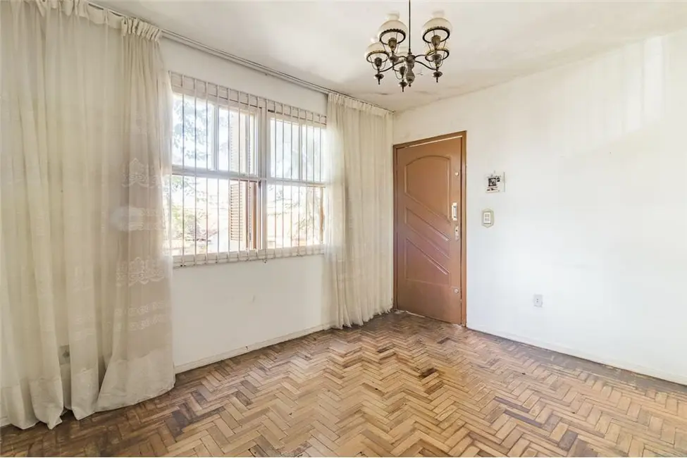 Foto 4 de Casa com 5 quartos à venda, 130m2 em Jardim do Salso, Porto Alegre - RS
