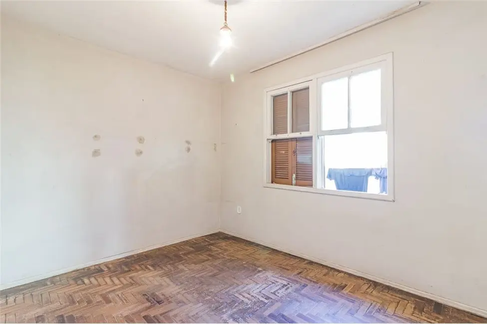 Foto 6 de Casa com 5 quartos à venda, 130m2 em Jardim do Salso, Porto Alegre - RS