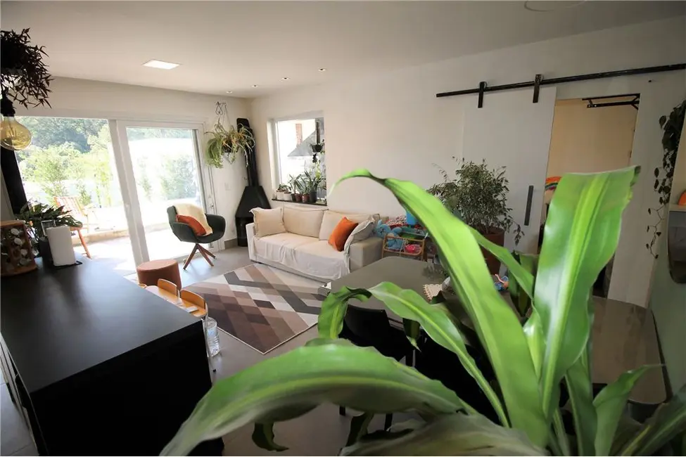 Casa com 3 quartos à venda, 79m2 em Lomba do Pinheiro, Porto Alegre - RS - imagem 5 Foto 5 de Casa com 3 quartos à venda, 79m2 em Lomba do Pinheiro, Porto Alegre - RS