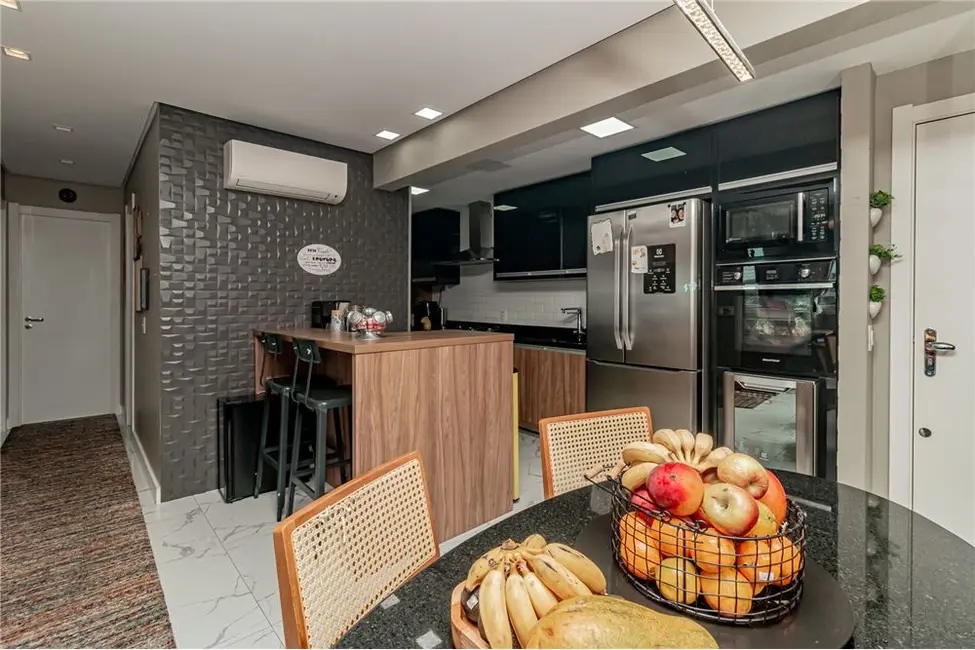 Foto 4 de Apartamento com 3 quartos à venda, 75m2 em São Sebastião, Porto Alegre - RS