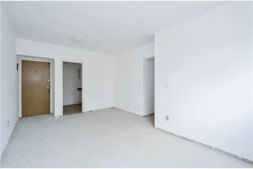 Foto 5 de Apartamento com 3 quartos à venda, 68m2 em Moema, São Paulo - SP