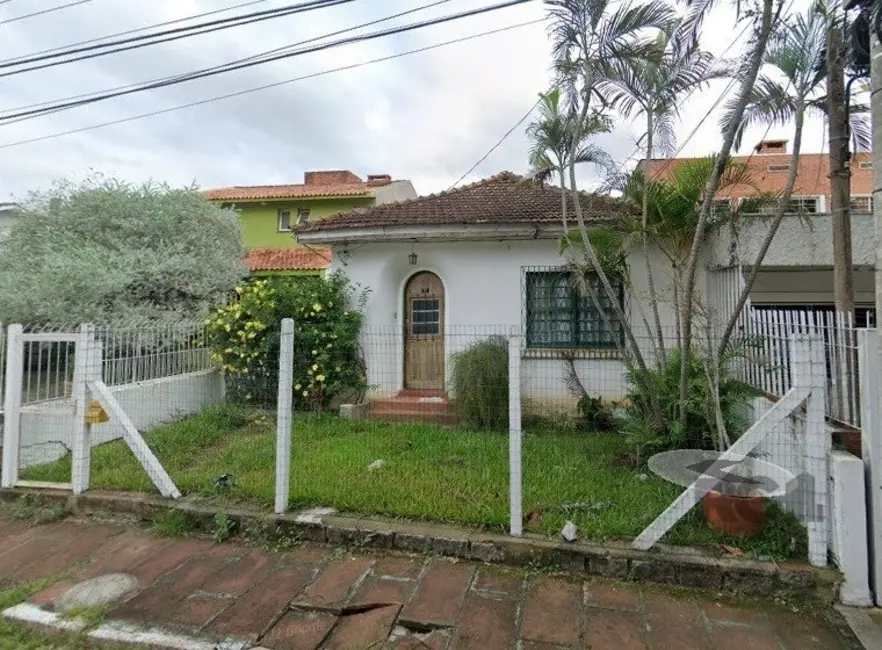 Foto 2 de Casa com 2 quartos à venda, 80m2 em Teresópolis, Porto Alegre - RS