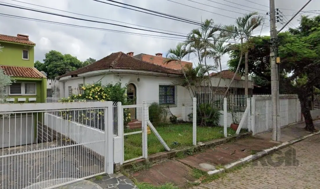 Foto 1 de Casa com 2 quartos à venda, 80m2 em Teresópolis, Porto Alegre - RS