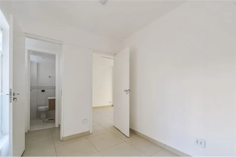 Sala Comercial à venda, 38m2 em Higienópolis, São Paulo - SP - imagem 3 Foto 3 de Sala Comercial à venda, 38m2 em Higienópolis, São Paulo - SP