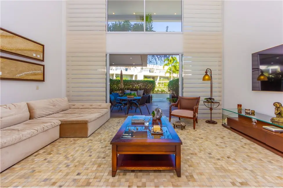 Casa de Condomínio com 5 quartos à venda, 421m2 em Balneário Praia do Pernambuco, Guaruja - SP - imagem 9 Foto 9 de Casa de Condomínio com 5 quartos à venda, 421m2 em Balneário Praia do Pernambuco, Guaruja - SP