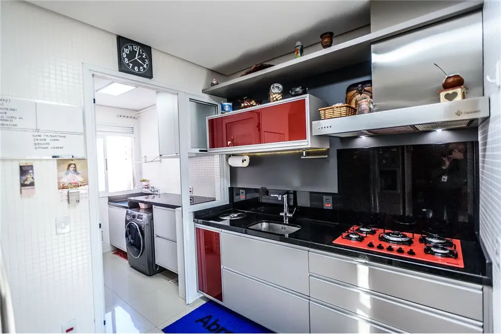 Apartamento com 3 quartos à venda, 110m2 em Higienópolis, Porto Alegre - RS - imagem 8 Foto 8 de Apartamento com 3 quartos à venda, 110m2 em Higienópolis, Porto Alegre - RS