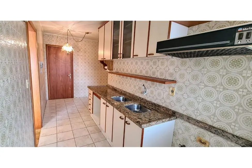 Foto 5 de Apartamento com 3 quartos à venda, 98m2 em Petrópolis, Porto Alegre - RS