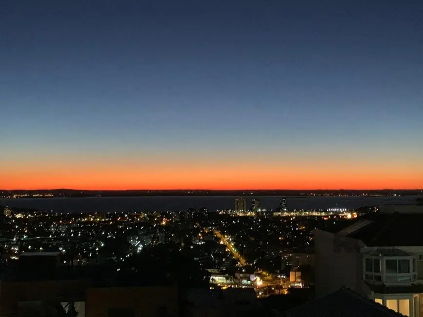 Foto 1 de Casa de Condomínio com 3 quartos à venda, 450m2 em Nonoai, Porto Alegre - RS