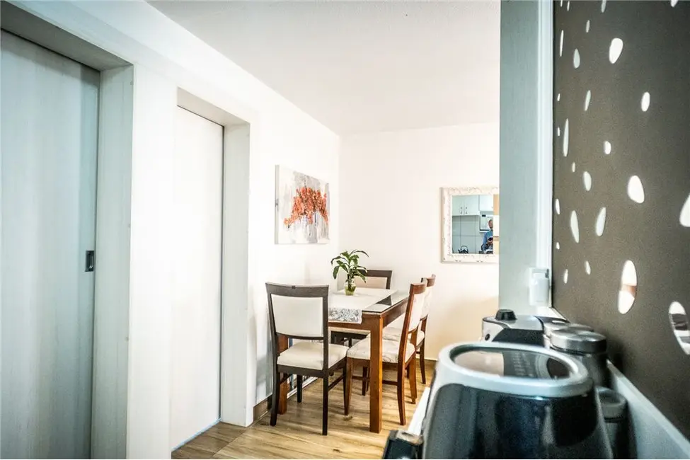 Apartamento com 2 quartos à venda, 38m2 em Rubem Berta, Porto Alegre - RS - imagem 7 Foto 7 de Apartamento com 2 quartos à venda, 38m2 em Rubem Berta, Porto Alegre - RS