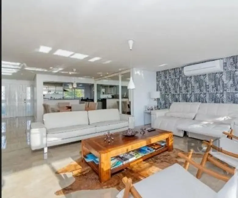 Foto 2 de Casa de Condomínio com 4 quartos à venda, 340m2 em Vila Assunção, Porto Alegre - RS