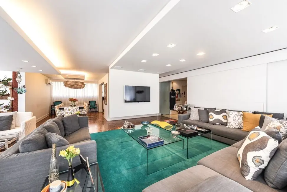 Apartamento com 3 quartos à venda, 250m2 em Higienópolis, São Paulo - SP - imagem 3 Foto 3 de Apartamento com 3 quartos à venda, 250m2 em Higienópolis, São Paulo - SP