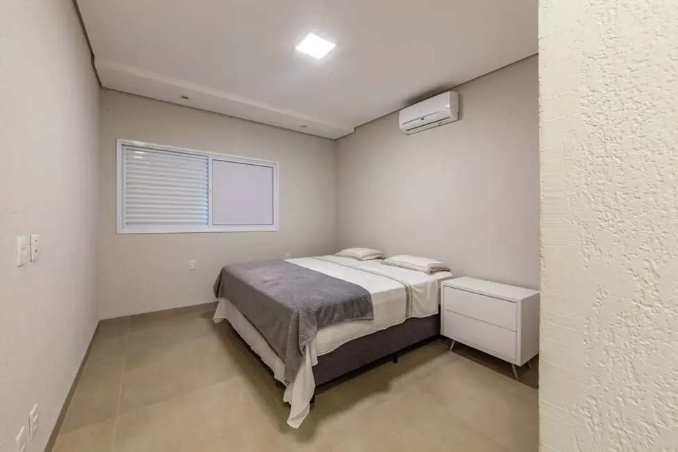 Casa de Condomínio com 4 quartos à venda, 300m2 em Village Santa Georgina, Franca - SP - imagem 6 Foto 6 de Casa de Condomínio com 4 quartos à venda, 300m2 em Village Santa Georgina, Franca - SP