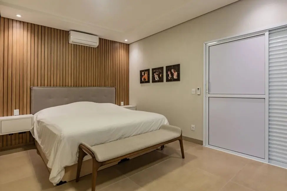 Casa de Condomínio com 4 quartos à venda, 300m2 em Village Santa Georgina, Franca - SP - imagem 9 Foto 9 de Casa de Condomínio com 4 quartos à venda, 300m2 em Village Santa Georgina, Franca - SP